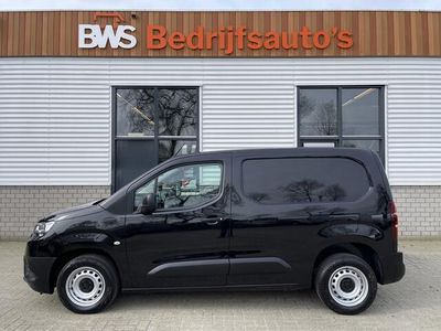 tweedehands Toyota Proace CITY 1.5 D-4D 102pk L1H1 Live / rijklaar ¤ 19.950 ex btw / fabrieksgarantie tot 03-07-2025 ! / lease vanaf ¤ 366 / airco / cruise / navi / zo goed als nieuw