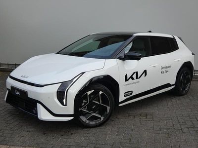 Deluxe white (wit parelmoer) Nieuw 2025 Kia EV4 GT Hatchback | € 46.740 (Eerlijke prijs)