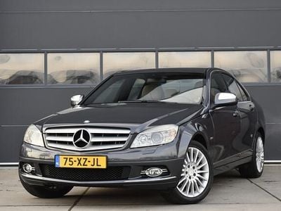 Grijs Occasion 2007 Mercedes C280 Avantgarde Sedan | € 9.950 (Eerlijke prijs)
