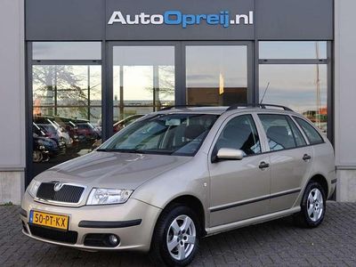 Beige Gebruikt 2004 Skoda Fabia Elegance Stationwagen | € 6.495