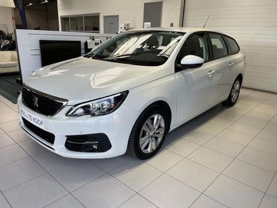 Wit Gebruikt 2021 Peugeot 308 Active Stationwagen | € 16.275 (Eerlijke prijs)
