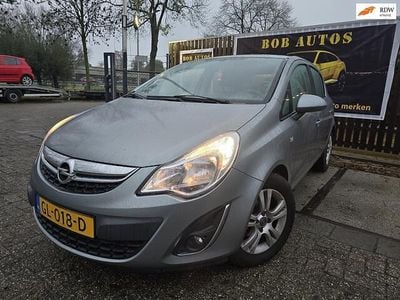 Grijs Gebruikt 2012 Opel Corsa Edition Hatchback | € 3.699 (Goede deal)