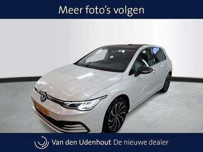 Wit Occasion 2021 VW Golf VIII Life Hatchback | € 19.990 (Iets duurder)