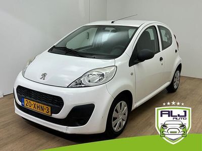 Wit Gebruikt 2012 Peugeot 107 Hatchback | € 3.999 (Eerlijke prijs)