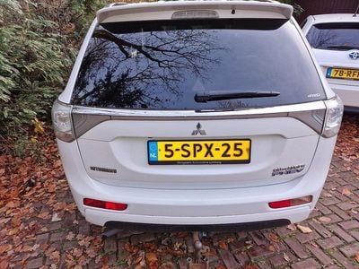 Wit Occasion 2013 Mitsubishi Outlander P-HEV Instyle SUV | € 6.950 (Iets duurder)