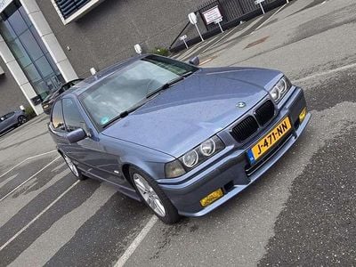 Grijs Occasion 1998 BMW 323 Compact Hatchback | € 3.750