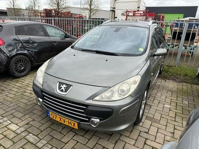 tweedehands Peugeot 307 SW 2.0-16V Premium Airco Panoramadak 7 persoons