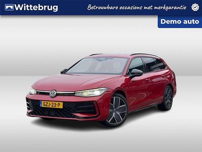 Occasion VW Passat R-line Edition 150 PK (110 kW) 2025 Rood Stationwagen