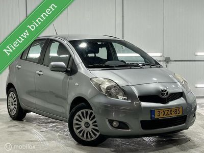 tweedehands Toyota Yaris 1.3 VVTi Cool|NAVI|TREKHAAK|5DR|