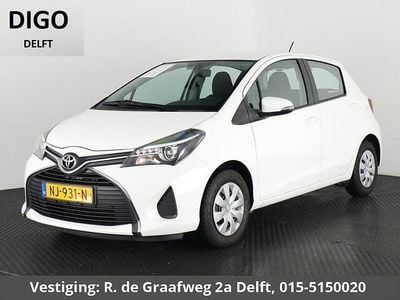 Wit Occasion 2017 Toyota Yaris Hatchback | € 9.450 (Eerlijke prijs)