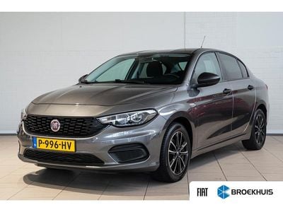 Grijs Gebruikt 2020 Fiat Tipo Street Sedan | € 11.445 (Eerlijke prijs)