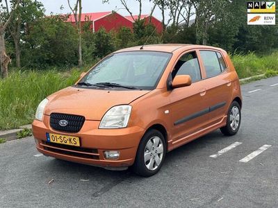 Oranje Occasion 2006 Kia Picanto Hatchback | € 1.250 (Duur)