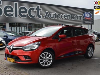 Rood Gebruikt 2019 Renault Clio GrandTour Intens Stationwagen | € 10.700 (Eerlijke prijs)