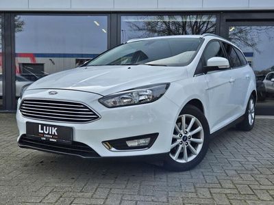 tweedehands Ford Focus Wagon 1.0 Titanium + CRUISE + LM VELGEN + GROOT NAVIGATIE