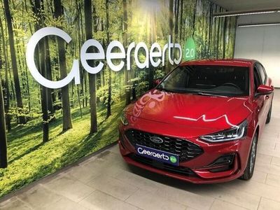 Rood Gebruikt 2023 Ford Focus ST-Line Hatchback | € 24.000 (Eerlijke prijs)