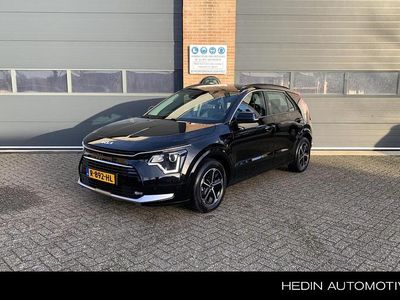Zwart Gebruikt 2022 Kia Niro SUV | € 25.945 (Eerlijke prijs)