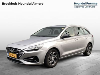 tweedehands Hyundai i30 Wagon 1.0 T-GDI 120pk MHEV Comfort Smart | Camera | Keyless Entry | Climate Control | Inklapbare spiegels | Draadloze lader