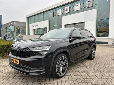 Zwart (metallic) Occasion 2024 Skoda Kodiaq SportLine SUV | € 48.800 (Iets duurder)