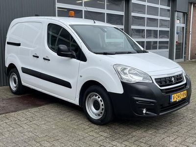 tweedehands Peugeot Partner 122 1.6 HDi 100pk Airco Cruise controle Euro 6 Omvormer Kasinrichting Parkeersensoren achter Telefoonverbinding Schuifdeur Werkverlichting Bpm vrij