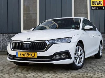 Wit Occasion 2021 Skoda Octavia Business Line Hatchback | € 17.950 (Eerlijke prijs)