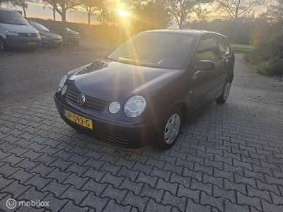 Blauw Gebruikt 2003 VW Polo Hatchback | € 1.499 (Eerlijke prijs)
