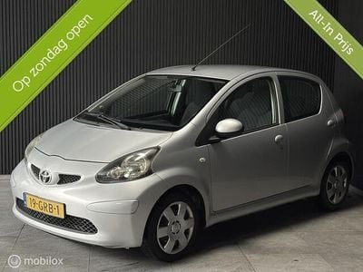 Occasion Toyota Aygo Sport 68 PK (50 kW) 2008 Grijs Hatchback