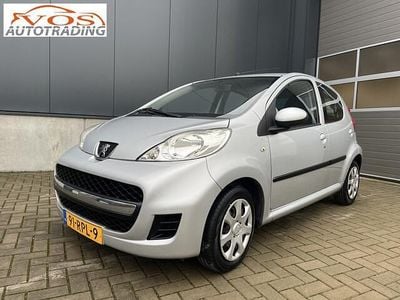 Grijs Gebruikt 2011 Peugeot 107 Hatchback | € 3.450 (Eerlijke prijs)