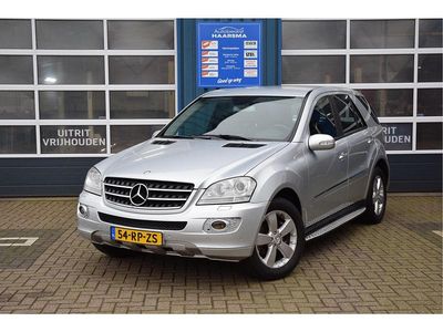 Grijs Gebruikt 2005 Mercedes ML500 SUV | € 9.999 (Eerlijke prijs)