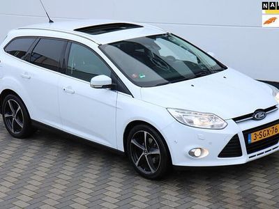 Wit Occasion 2013 Ford Focus Titanium Stationwagen | € 3.945 (Goede deal)