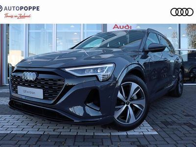 tweedehands Audi Q8 e-tron 55 quattro 408 1AT Advanced edition Plus Automatisch Bekleding twinleder soundsystem FOD matrix beam Achteruitrijcamera Hemel in stof zwart Lichtmetalen velgen 9J x 20 Verwarmbare voorstoelen