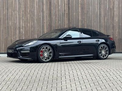 Zwart, metallic lak Gebruikt 2015 Porsche Panamera Sedan | € 46.900 (Iets duurder)