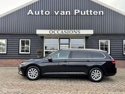 Zwart Occasion 2016 VW Passat Stationwagen | € 8.745 (Goede deal)