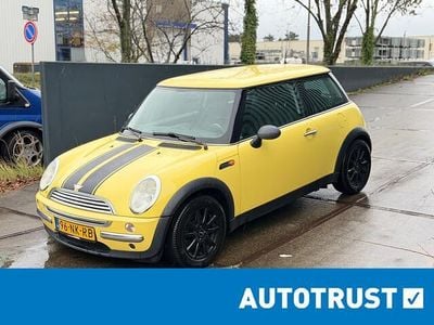 Geel Gebruikt 2003 Mini Cooper Hatchback | € 999 (Goede deal)