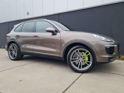 Grijs Gebruikt 2015 Porsche Cayenne SUV | € 38.940 (Super prijs)