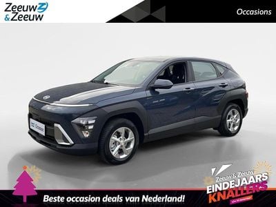 Denim blue metallic (tn6) Gebruikt 2024 Hyundai Kona Comfort SUV | € 27.950 (Eerlijke prijs)