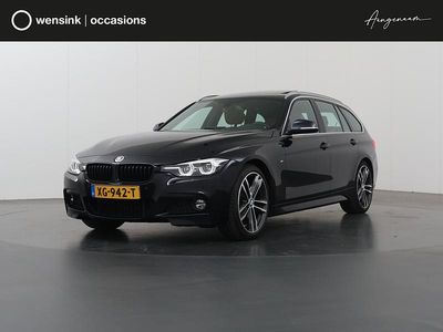 Zwart Gebruikt 2019 BMW 320 M Sport Stationwagen | € 26.830 (Eerlijke prijs)