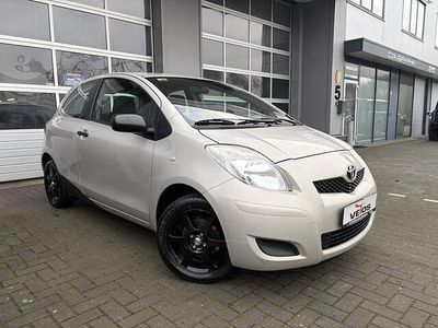 Occasion Toyota Yaris Cool 69 PK (50 kW) 2009 Goud (metallic) Hatchback