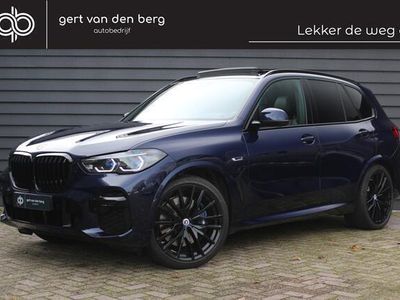 tweedehands BMW X5 xDrive45e - 50 JAHRE - PANODAK - TREKHAAK - HEAD UP - LASER - HARMAN/KARDON -