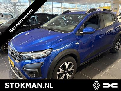 Blauw (metallic) Occasion 2022 Dacia Sandero Comfort Hatchback | € 16.900 (Eerlijke prijs)