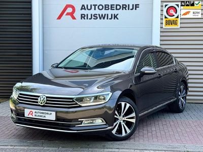 Occasion VW Passat Comfortline 125 PK (91 kW) 2018 Bruin Sedan