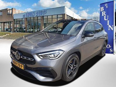 Grijs Occasion 2020 Mercedes GLA250 AMG line SUV | € 34.800 (Duur)