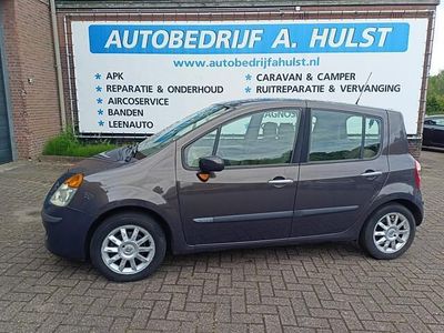 Bruin Occasion 2005 Renault Modus Luxe MPV | € 2.950 (Eerlijke prijs)