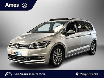 Zilver Occasion 2025 VW Touran Highline MPV | € 45.995