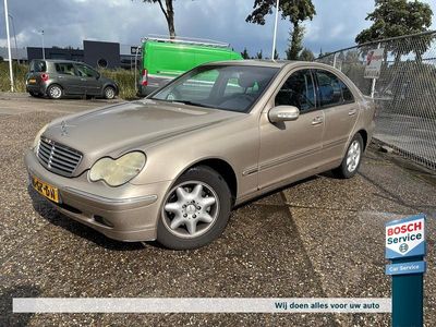 Mercedes C200