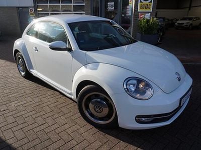 Wit Occasion 2015 VW Beetle Design Hatchback | € 12.945 (Eerlijke prijs)
