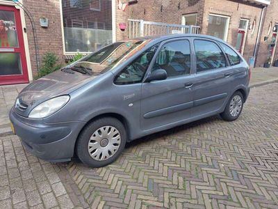 tweedehands Citroën Xsara Picasso 1.8i-16V Différence