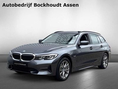BMW 330e