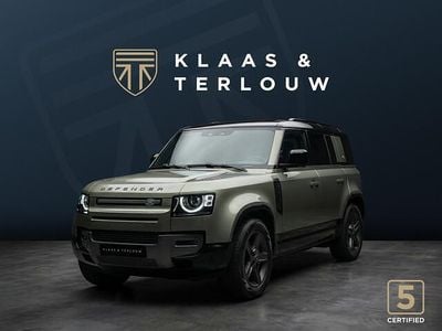 Groen (metallic) Occasion 2025 Land Rover Defender Black Edition SUV | € 102.800 (Eerlijke prijs)