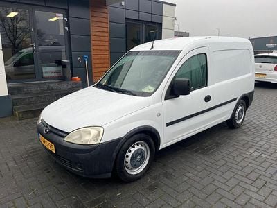 Occasion Opel Combo 75 PK (55 kW) 2011 Wit Hatchback
