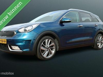 tweedehands Kia Niro 1.6 GDi Hybrid ExecutiveLine, Stoel-stuurverwarming, Trekhaa